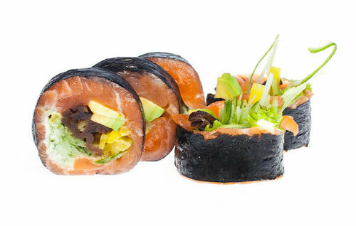 4Sashimi-maki-–-maki-bez-ryżu-–-łosoś.jpg